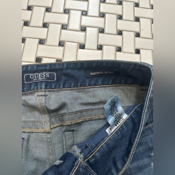 Guess Blue Straight Leg Jeans Modern Fit - Picture 5 of 9